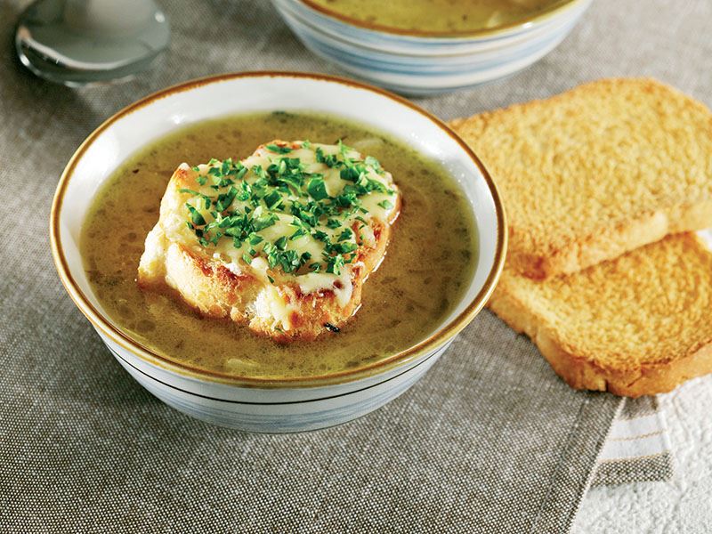 Değişik Çorba Tarifleri-Fransız Usulü Soğan Çorbası